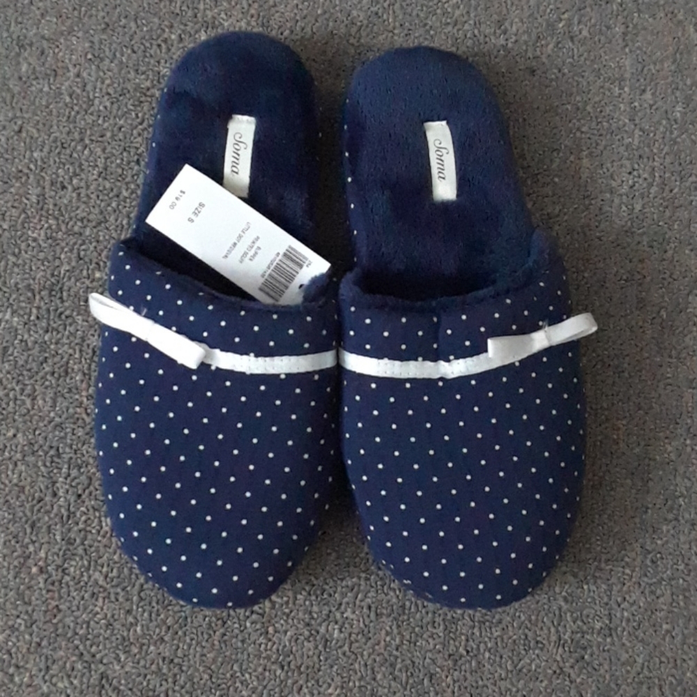 NWT Soma slippers